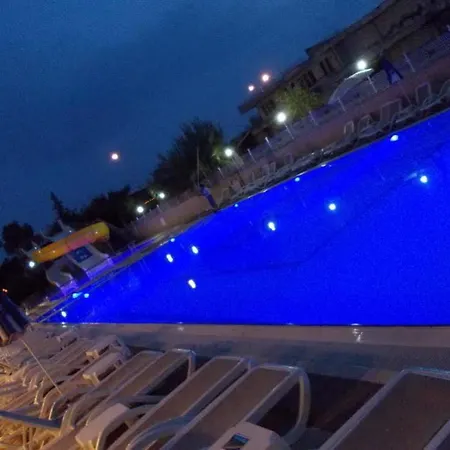 Atlas Ξενοδοχείο